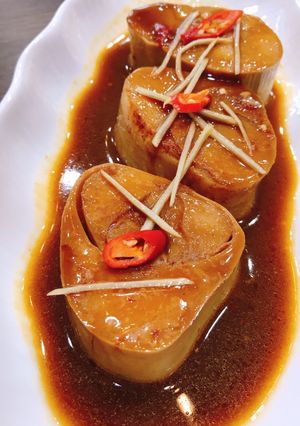 Hình của món Củ hủ dừa kho riềng.