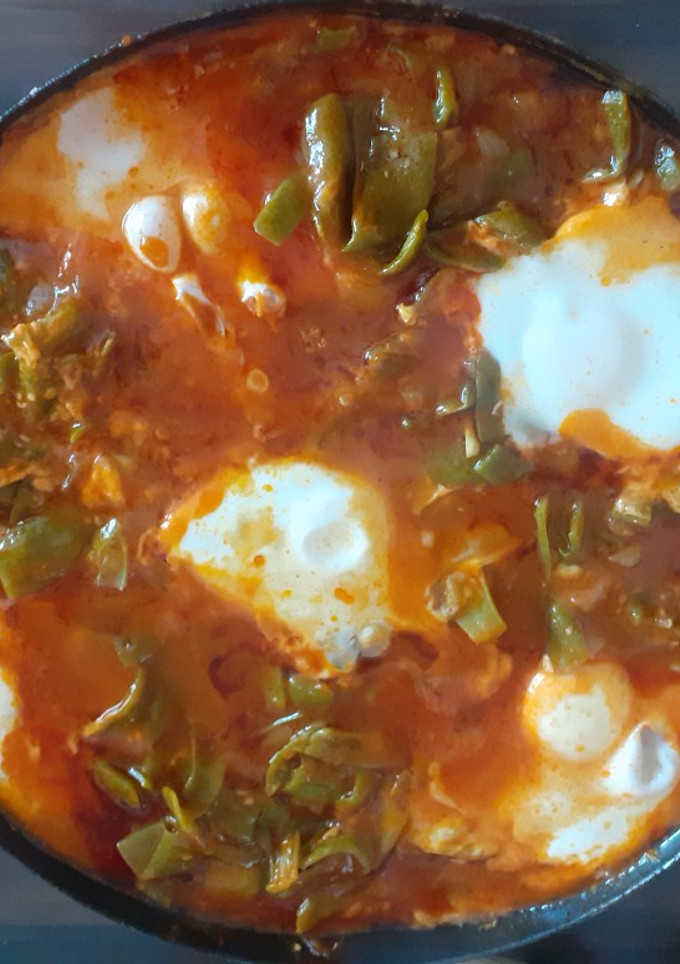 Una foto de Judía verde con tomate y huevo 🤤