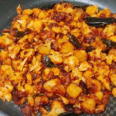 A picture of Cauliflower Potato Fry.
