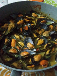 Una foto de Mejillones en salsa