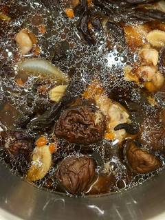 老菜脯雞湯 的食譜成品照片