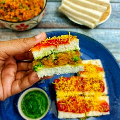 A picture of Ahmedabad Style Aloo Matar Sandwich.