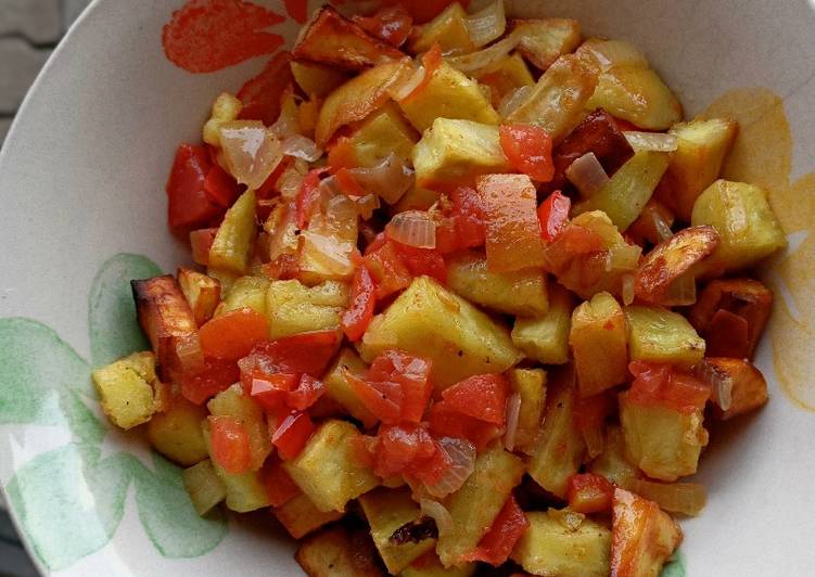 Super Easy Vegan Potato Skillet�?�