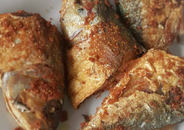 Ikan goreng kembung simple