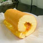 Hình của món Bông Lan Cuộn 🍰 Japanese Cake Roll.