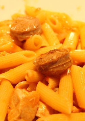 Una foto de Penne con "tuco", pal almu y biandas laboralesss
