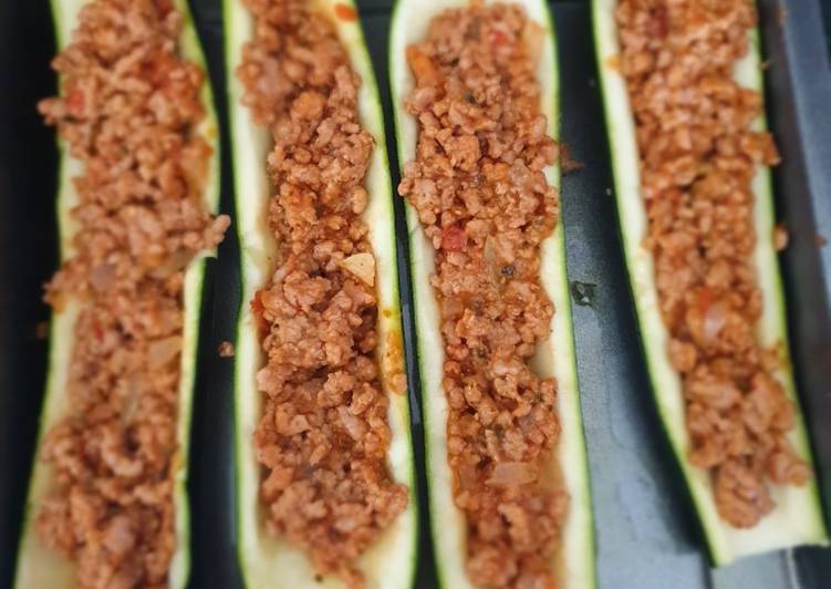 Calabacines rellenos de carne picada