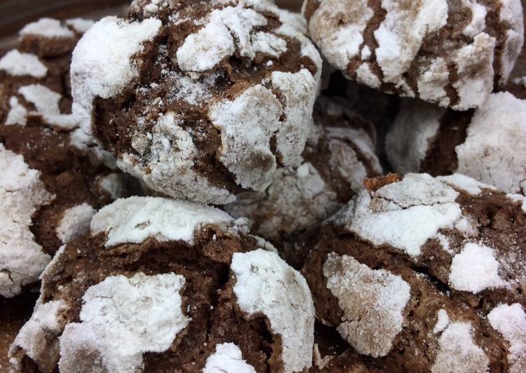 Chocolate Crackle Cookies