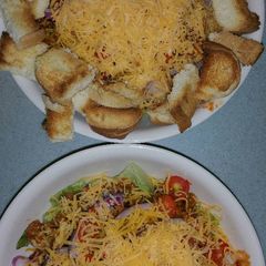 A picture of Cheeseburger Salad.