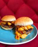 Hamburguesa con caracolitos y pan casero
