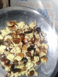 மக்காச்சோள பாப்கார்ன் (Makkasola popcorn recipe in tamil) செய்முறை முக்கிய புகைப்படம்