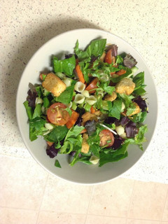 A picture of Everyday salad .