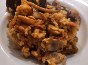Una foto di zafferano frutti di mare