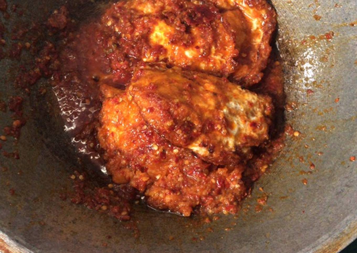 Telur ceplok balado