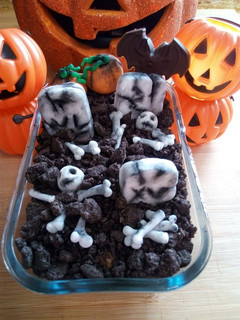 Una foto de Gachas Dulces con decoración para Halloween