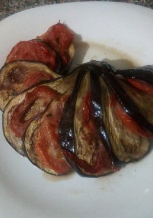 Une photo de Aubergine farcie