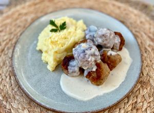 Una foto de Albóndigas suecas en salsa estilo Ikea