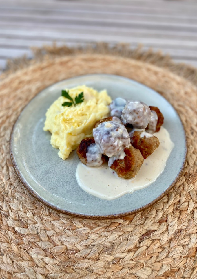 Una foto de Albóndigas suecas en salsa estilo Ikea
