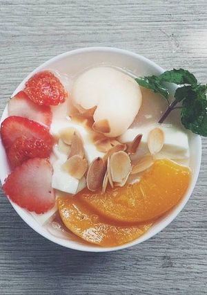 Hình của món Chè khúc bạch Dâu/Đào.