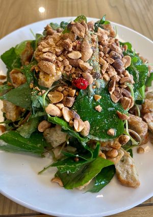 Hình của món Gỏi rau diếp.