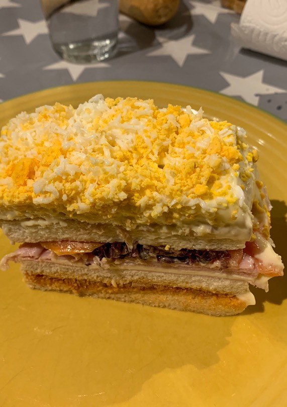 Una foto de Pastel frío de atún