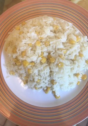 Una foto de Arroz con maíz