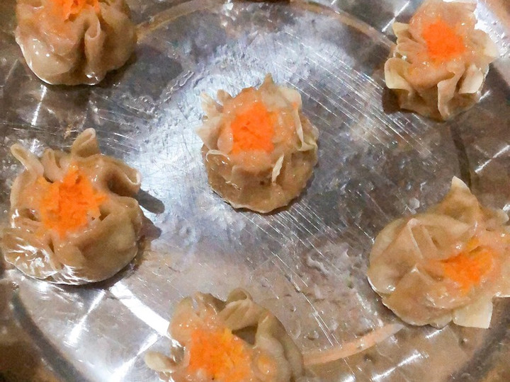 Bagaimana Menyiapkan Dimsum siomay ayam udang💕 yang Lezat