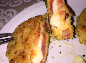 Una foto de Milanesas de tomate 🍅