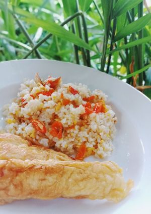 Foto resep Nasi Goreng Spesial with Fishroll