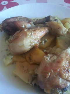 Una foto de Muslitos de pollo al horno EN BOLSA DE ASAR