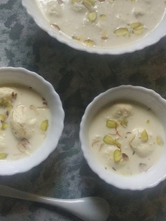 रसमलाई (rasmalai recipe in Hindi) रेसिपी मुख्य फोटो