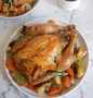 Resep: Roasted Chicken with Vegetables and gravy Menu Enak