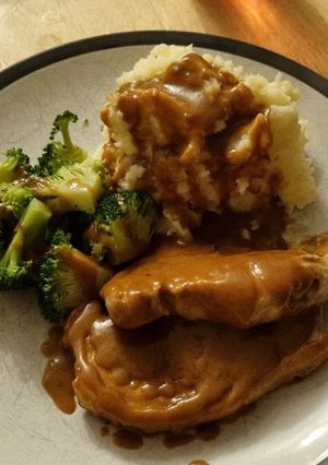 A picture of Swedish Pork Chops.
