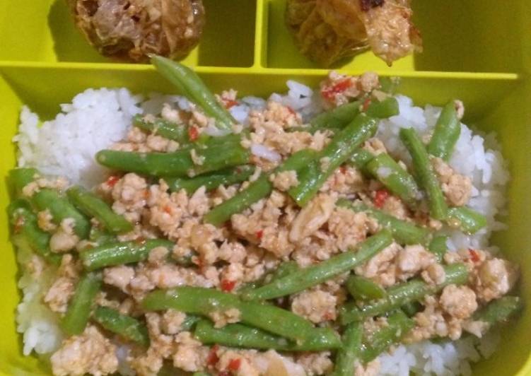 Ayam buncis baby Singapore