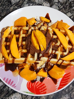 A picture of Mango choco waffles.