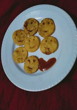पोटैटो स्माइली (Potato Smiley recipe in Hindi) रेसिपी मुख्य फोटो