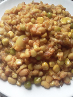 A picture of Beans and corn.