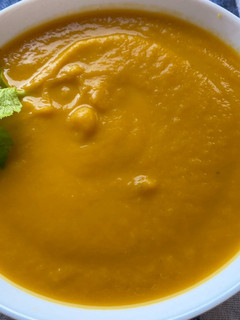 Una foto de Crema de apio y zanahoria