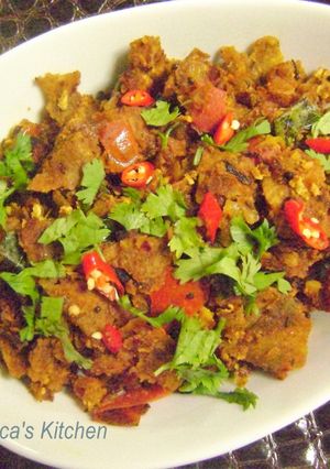 A picture of Kothu Parotta.
