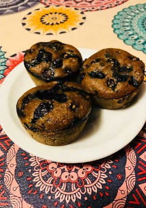 Una foto de Muffins de arándanos integrales veganos