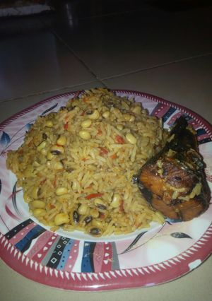 A picture of Jollof rice.