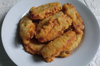 Cara Membuat Pisang goreng krispi wijen (gurih manis) Untuk Pemula