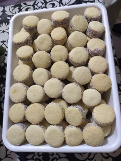 Una foto de Alfajores de maizena de la receta original