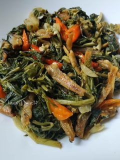 Foto resep Tumis Daun Singkong