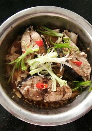 Hình của món Cá cờ chưng tương.