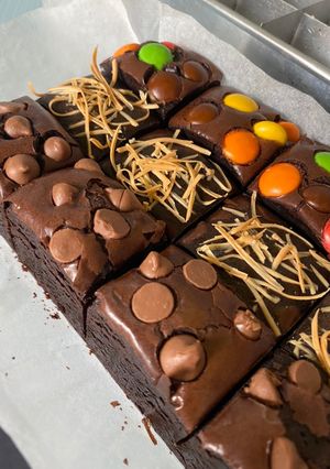 Foto resep Shiny Crust Fudgy Brownies