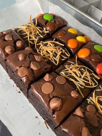 Langkah Gampang Membikin Resep Shiny Crust Fudgy Brownies yang Bisa Manjain Lidah Anti Ribet, Sempurna