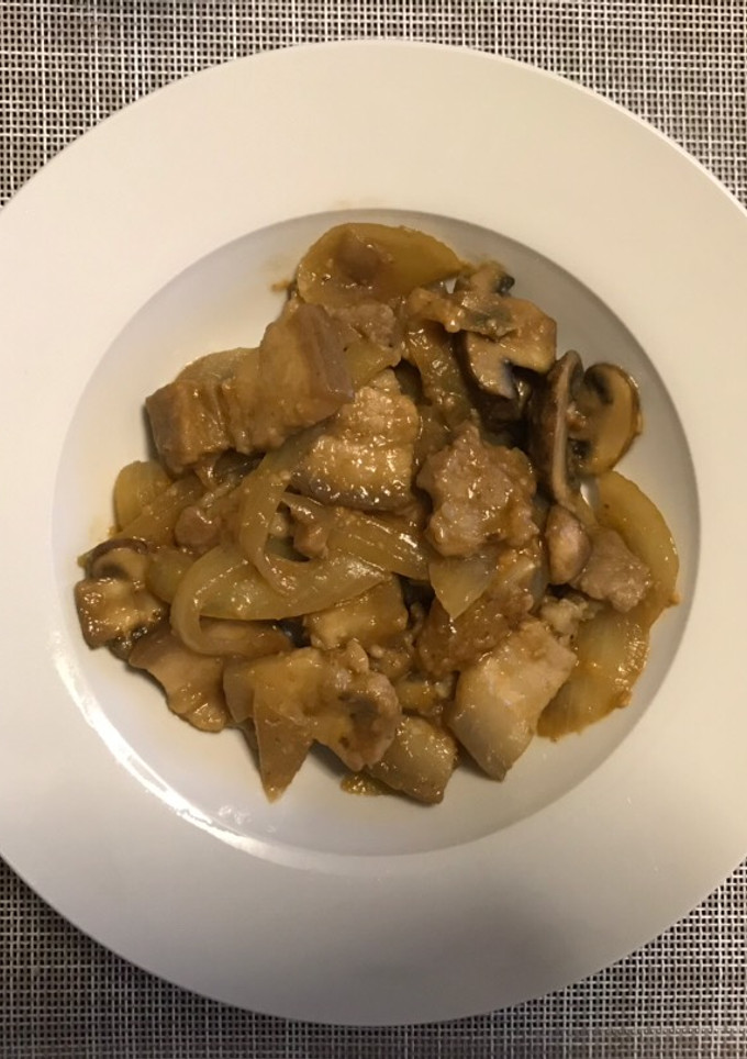 Una foto de Carne y verduras con Miso