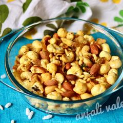 A picture of Makhana chiwda.
