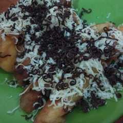 A picture of Pisang Krispi Roll.